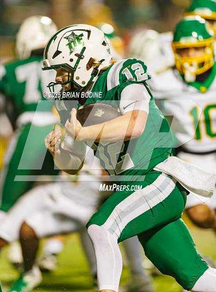 Thumbnail 3 in Dutch Fork vs Summerville (SCHSL 5A Division 1 Final) photogallery.