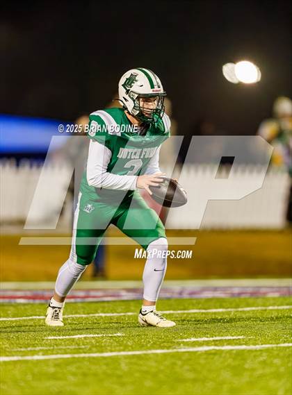 Thumbnail 1 in Dutch Fork vs Summerville (SCHSL 5A Division 1 Final) photogallery.