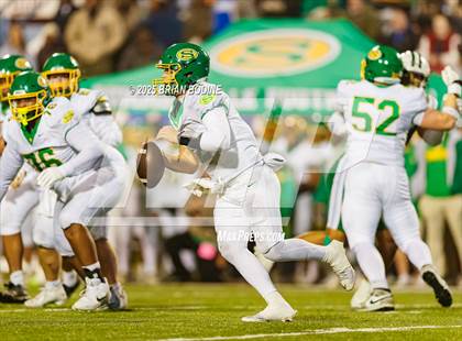 Thumbnail 3 in Dutch Fork vs Summerville (SCHSL 5A Division 1 Final) photogallery.
