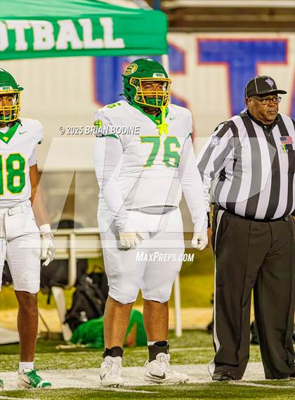 Thumbnail 2 in Dutch Fork vs Summerville (SCHSL 5A Division 1 Final) photogallery.