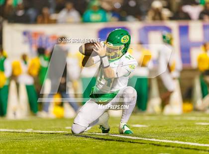 Thumbnail 2 in Dutch Fork vs Summerville (SCHSL 5A Division 1 Final) photogallery.