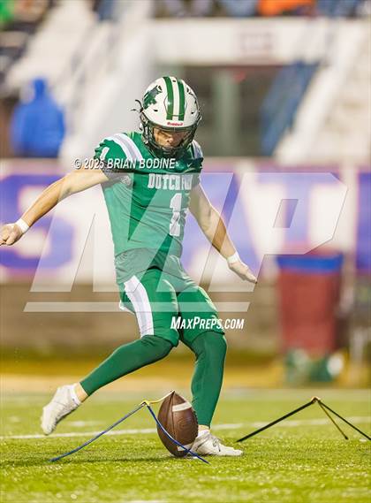 Thumbnail 2 in Dutch Fork vs Summerville (SCHSL 5A Division 1 Final) photogallery.
