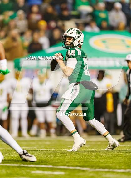 Thumbnail 2 in Dutch Fork vs Summerville (SCHSL 5A Division 1 Final) photogallery.