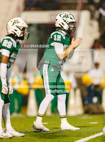 Thumbnail 1 in Dutch Fork vs Summerville (SCHSL 5A Division 1 Final) photogallery.