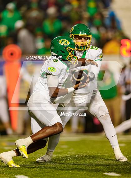 Thumbnail 2 in Dutch Fork vs Summerville (SCHSL 5A Division 1 Final) photogallery.