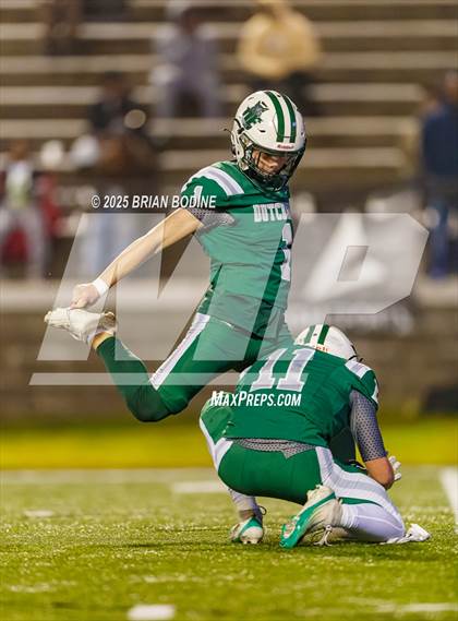 Thumbnail 3 in Dutch Fork vs Summerville (SCHSL 5A Division 1 Final) photogallery.