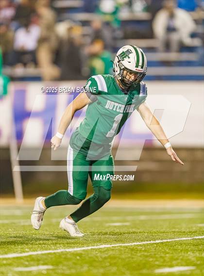 Thumbnail 3 in Dutch Fork vs Summerville (SCHSL 5A Division 1 Final) photogallery.