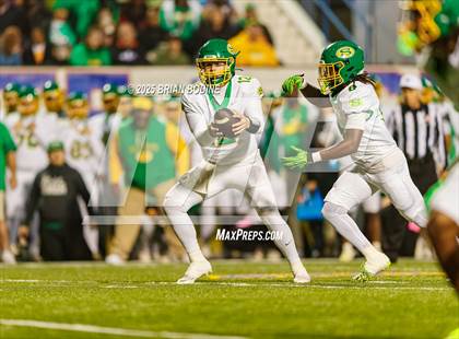 Thumbnail 1 in Dutch Fork vs Summerville (SCHSL 5A Division 1 Final) photogallery.