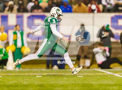 Thumbnail 2 in Dutch Fork vs Summerville (SCHSL 5A Division 1 Final) photogallery.