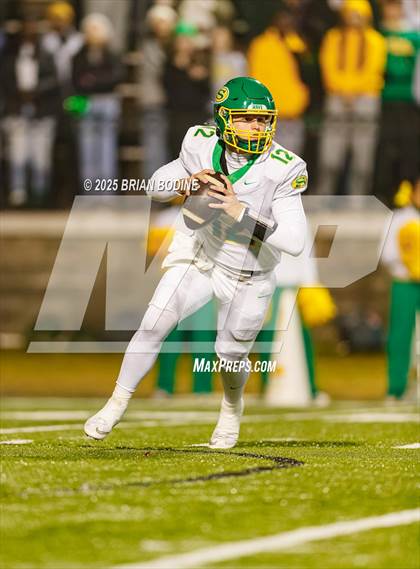 Thumbnail 1 in Dutch Fork vs Summerville (SCHSL 5A Division 1 Final) photogallery.