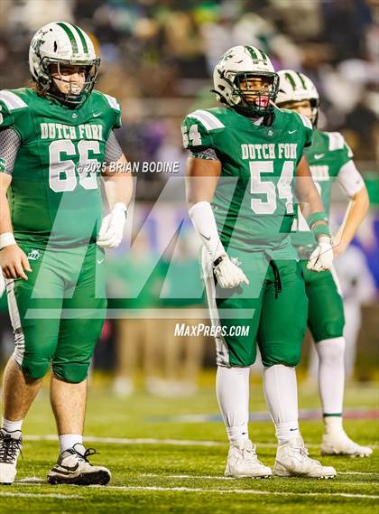 Thumbnail 1 in Dutch Fork vs Summerville (SCHSL 5A Division 1 Final) photogallery.