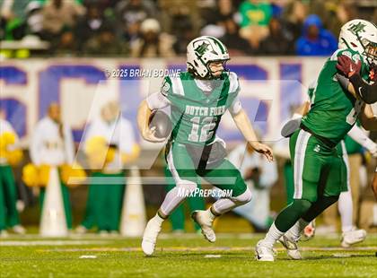 Thumbnail 3 in Dutch Fork vs Summerville (SCHSL 5A Division 1 Final) photogallery.