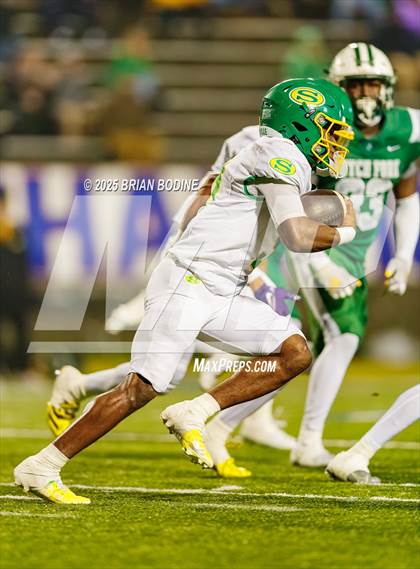 Thumbnail 2 in Dutch Fork vs Summerville (SCHSL 5A Division 1 Final) photogallery.