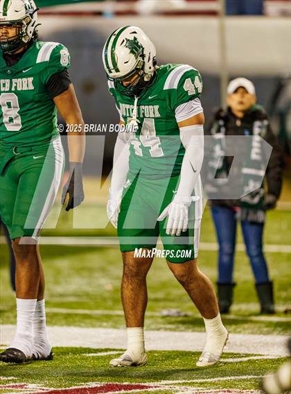 Thumbnail 2 in Dutch Fork vs Summerville (SCHSL 5A Division 1 Final) photogallery.