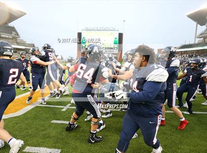Thumbnail 2 in Allen vs. Cedar Ridge (UIL 6A Division 1 Semifinal) photogallery.