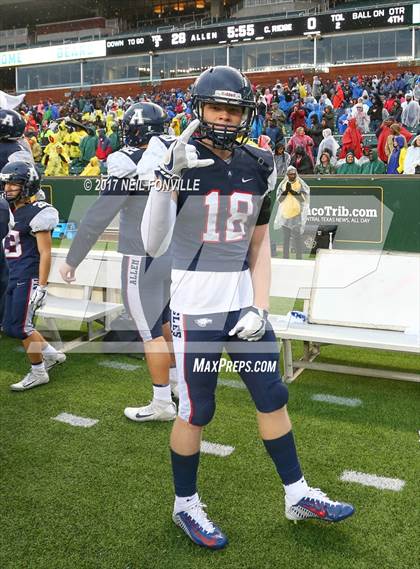 Thumbnail 3 in Allen vs. Cedar Ridge (UIL 6A Division 1 Semifinal) photogallery.