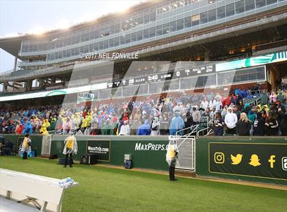 Thumbnail 2 in Allen vs. Cedar Ridge (UIL 6A Division 1 Semifinal) photogallery.