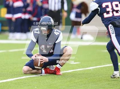 Thumbnail 3 in Allen vs. Cedar Ridge (UIL 6A Division 1 Semifinal) photogallery.