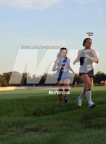 Thumbnail 2 in Lakewood Ranch Invitational photogallery.