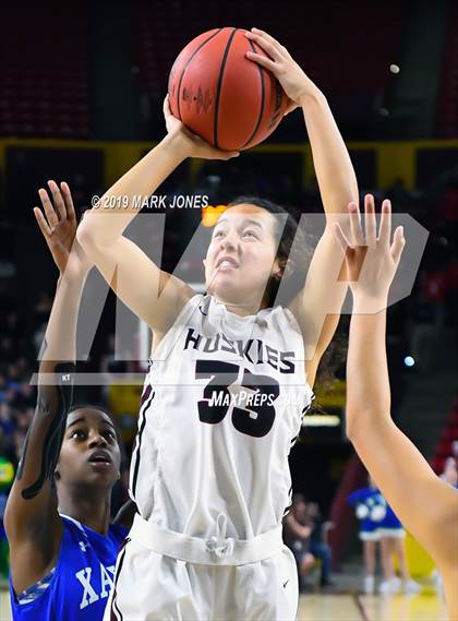 Thumbnail 3 in Xavier College Prep vs. Hamilton  (AIA 6A Final)  photogallery.