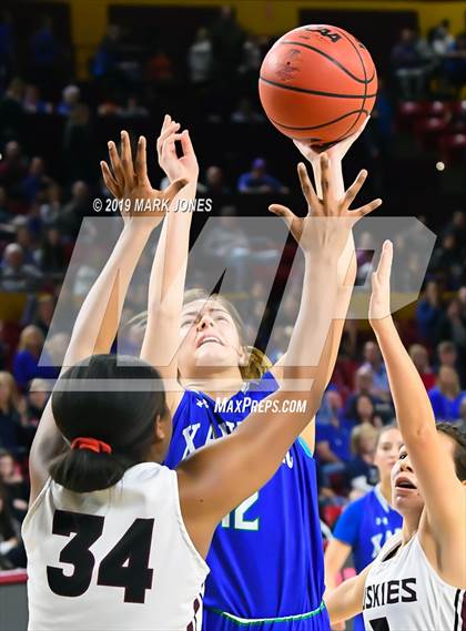 Thumbnail 2 in Xavier College Prep vs. Hamilton  (AIA 6A Final)  photogallery.