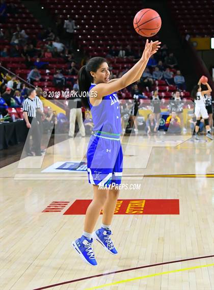 Thumbnail 2 in Xavier College Prep vs. Hamilton  (AIA 6A Final)  photogallery.