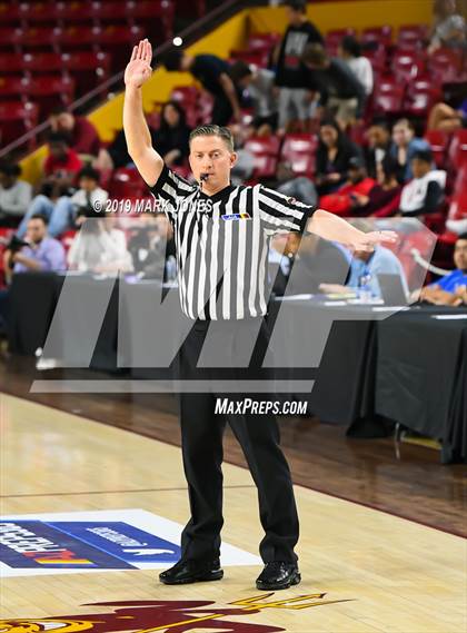 Thumbnail 3 in Xavier College Prep vs. Hamilton  (AIA 6A Final)  photogallery.