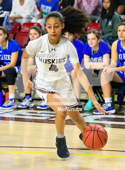 Thumbnail 3 in Xavier College Prep vs. Hamilton  (AIA 6A Final)  photogallery.