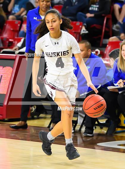 Thumbnail 1 in Xavier College Prep vs. Hamilton  (AIA 6A Final)  photogallery.
