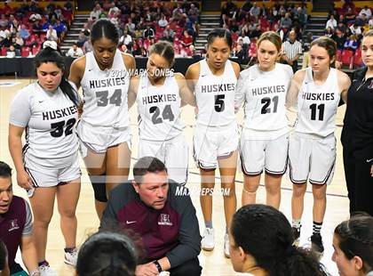 Thumbnail 2 in Xavier College Prep vs. Hamilton  (AIA 6A Final)  photogallery.