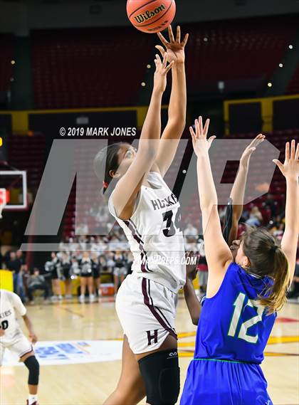 Thumbnail 3 in Xavier College Prep vs. Hamilton  (AIA 6A Final)  photogallery.