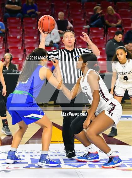 Thumbnail 1 in Xavier College Prep vs. Hamilton  (AIA 6A Final)  photogallery.