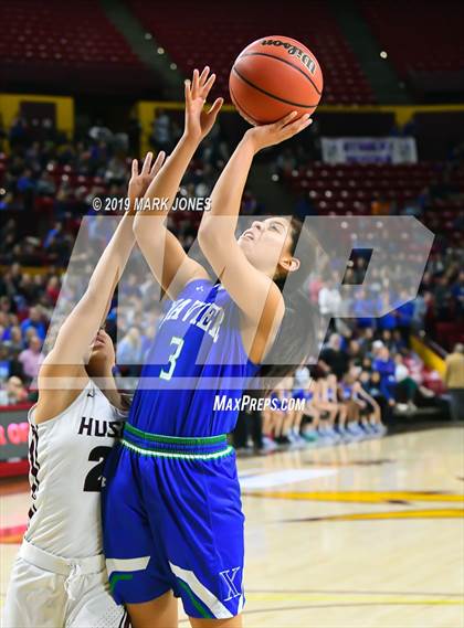 Thumbnail 3 in Xavier College Prep vs. Hamilton  (AIA 6A Final)  photogallery.