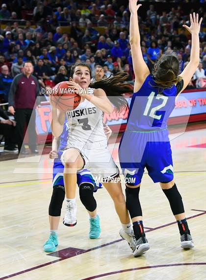 Thumbnail 3 in Xavier College Prep vs. Hamilton  (AIA 6A Final)  photogallery.