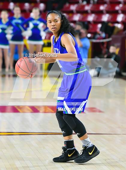 Thumbnail 2 in Xavier College Prep vs. Hamilton  (AIA 6A Final)  photogallery.