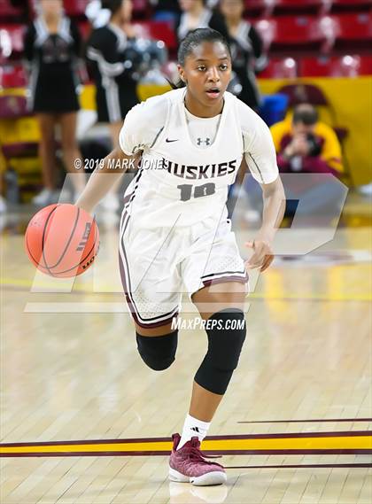 Thumbnail 2 in Xavier College Prep vs. Hamilton  (AIA 6A Final)  photogallery.