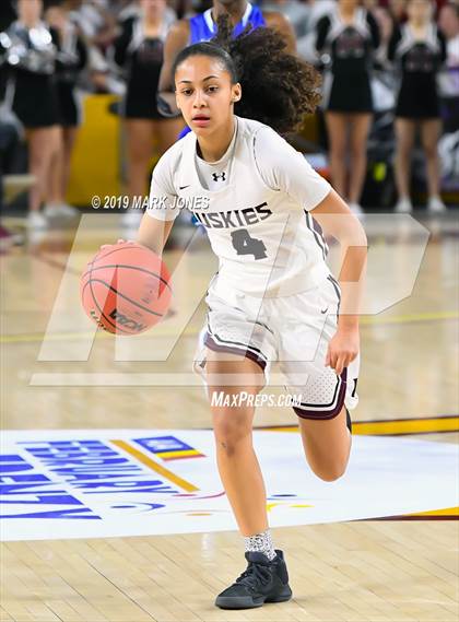 Thumbnail 2 in Xavier College Prep vs. Hamilton  (AIA 6A Final)  photogallery.
