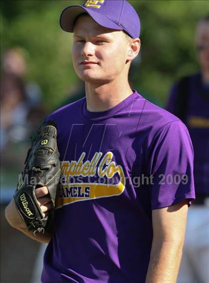 Thumbnail 3 in Bishop Brossart vs. Campbell County (37th District Semifinal) photogallery.