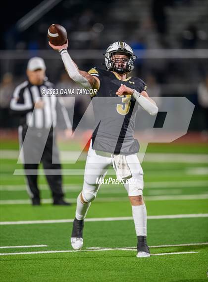 Thumbnail 2 in Peaster vs Clyde (UIL 3A-1 Region 1 Bi-District Championship) photogallery.