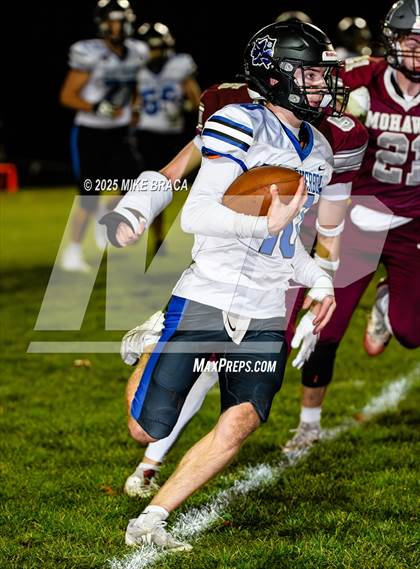 Thumbnail 3 in Dover-Sherborn @ Millis photogallery.