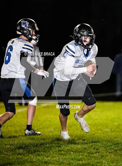 Thumbnail 3 in Dover-Sherborn @ Millis photogallery.