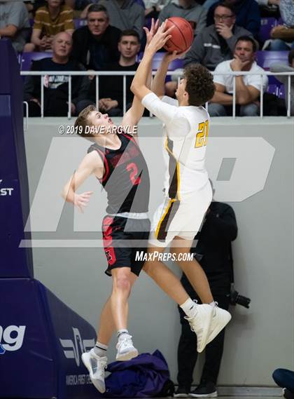 Thumbnail 3 in American Fork vs. Davis (UHSAA 6A Semifinal) photogallery.