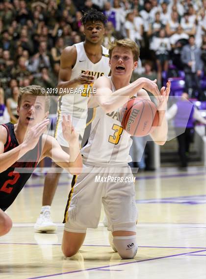 Thumbnail 3 in American Fork vs. Davis (UHSAA 6A Semifinal) photogallery.