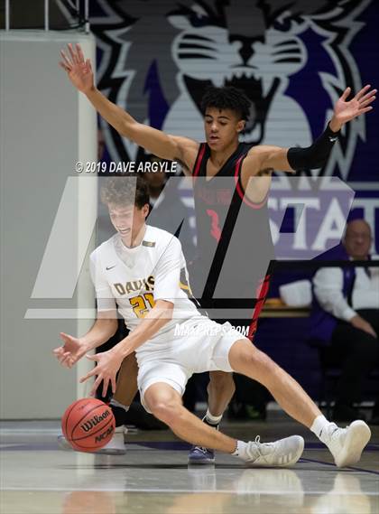Thumbnail 2 in American Fork vs. Davis (UHSAA 6A Semifinal) photogallery.