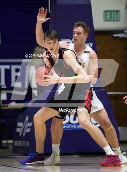Thumbnail 1 in American Fork vs. Davis (UHSAA 6A Semifinal) photogallery.