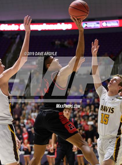 Thumbnail 3 in American Fork vs. Davis (UHSAA 6A Semifinal) photogallery.