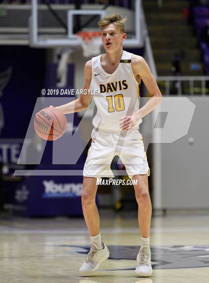 Thumbnail 2 in American Fork vs. Davis (UHSAA 6A Semifinal) photogallery.