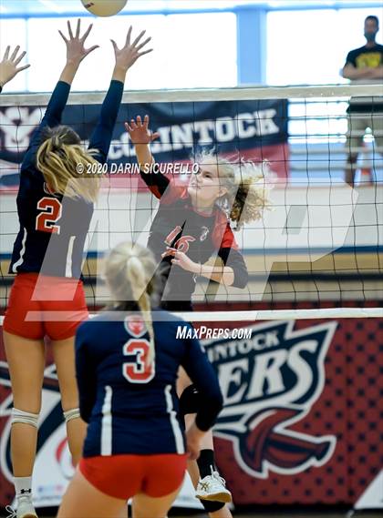 Thumbnail 3 in Chandler Prep vs Scottsdale Christian Academy (AIA 2A Final) photogallery.