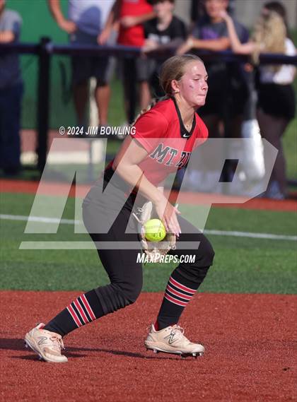 Thumbnail 1 in Mt. Zion vs. Waterloo (IHSA 3A Super-Sectional) photogallery.