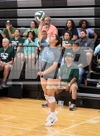 Thumbnail 2 in Harlan vs Incarnate Word (Scrimmage) photogallery.